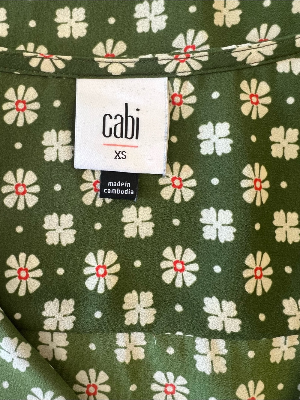 CAbi Snap Top #3985 Size XS - Picture 10 of 12